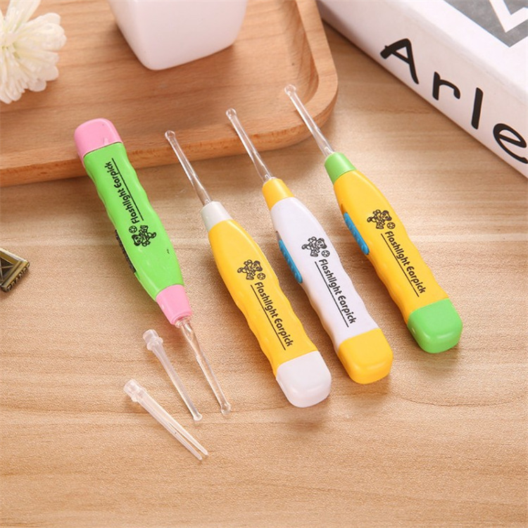 Ear pick ear light-emitting ear pick ear pick tool set children's ear pick with light buckle adult ear pick cleaning
