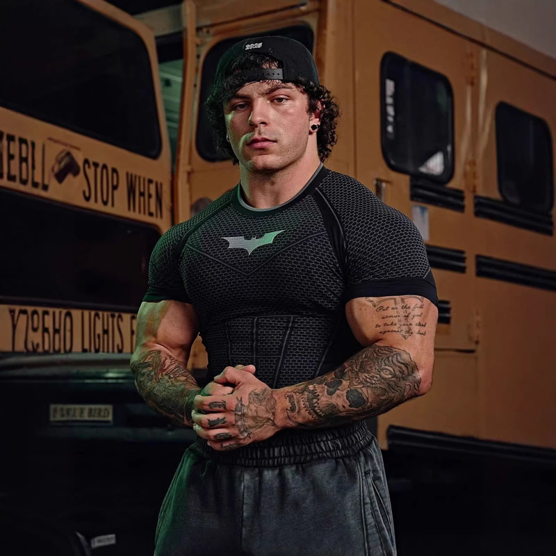 Youngla Co-Branded Batman New Men's Tight-Fitting T-Shirt Jogger Sports Fitness Running Training Quick-Drying Short-Sleeved Shirt