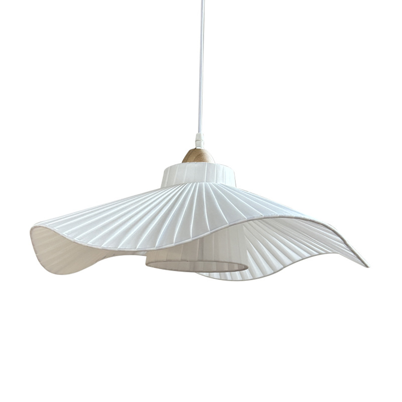 Lámpara de tela roja en línea Nórdica ins diseñador de arte de viento crema lámparas de dormitorio principal sensación de alto nivel de tela simple