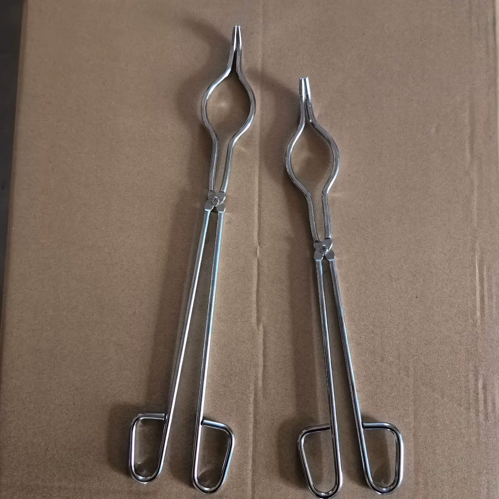 Утолщенные плоскогубцы для тигля из нержавеющей стали Химическая лаборатория Кроми Зажим для тигля Зажим для горящей чашки Высокотемпературный керамический зажим Огненные плоскогубцы