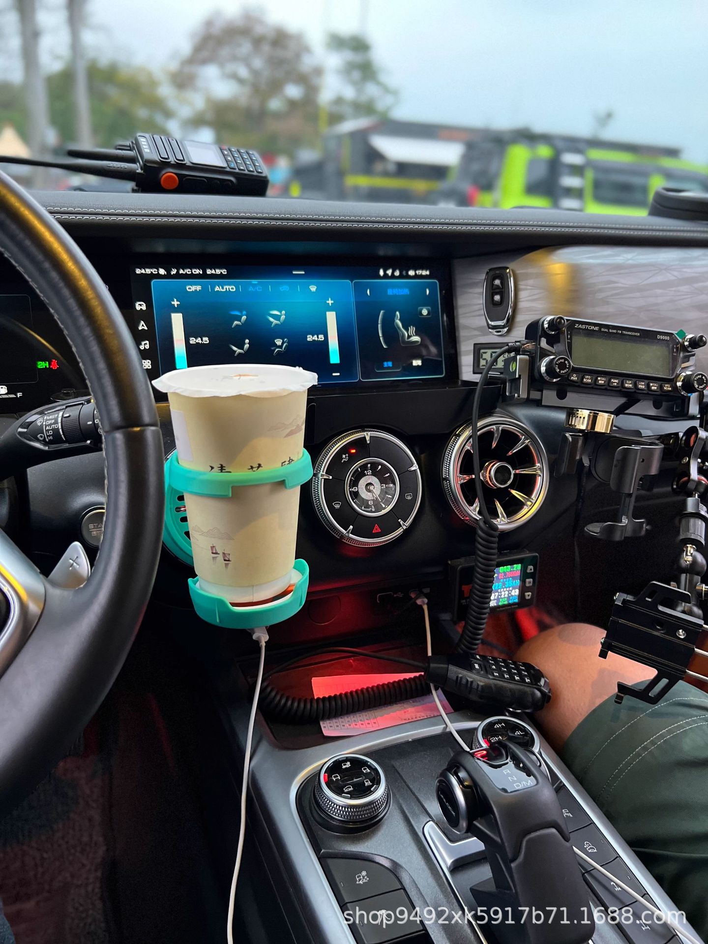 Cross-Border Wholesale Suitable for Tank 300 Water Cup Holder, Foldable Car Dashboard Air Conditioning Vent Modification