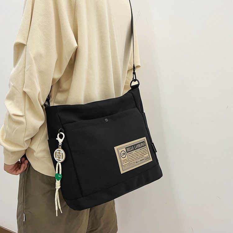 Waterproof handbag for men, Japanese-style casual Instagram, single-shoulder backpack for college students in class, trendy large-capacity crossbody bag for women Specification drawing