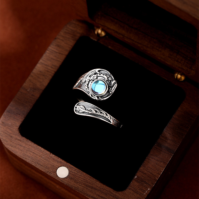 Joyería Amazon Europa y América retro bohemia 925 plata esterlina dragón de luna anillo de piedra anillo ajustable para mujeres