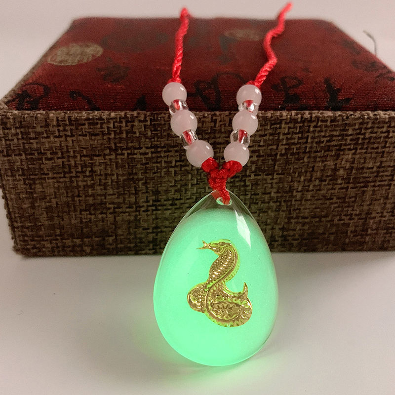 Luminous crystal zodiac [snake] red rope