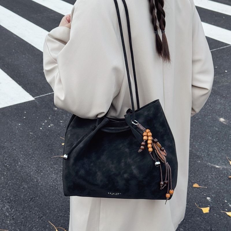 Borsa a spalla vintage in velluto grande per donna_voghion.com