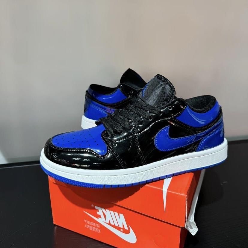 Chunyuan AJ1 Meituan negro, blanco y amarillo campus de moda baja pareja de hombres y mujeres zapatos de skate casuales
