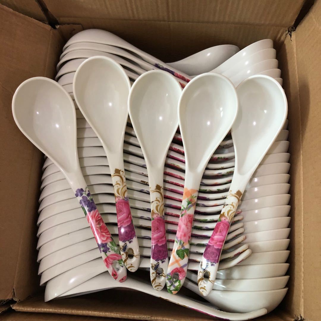 Cuchara de sopa de vajilla de porcelana de imitación de melamina, resistente a altas temperaturas, resistente a caídas, cuchara de arroz engrosada, necesidades diarias, suministro al por mayor de grandes almacenes