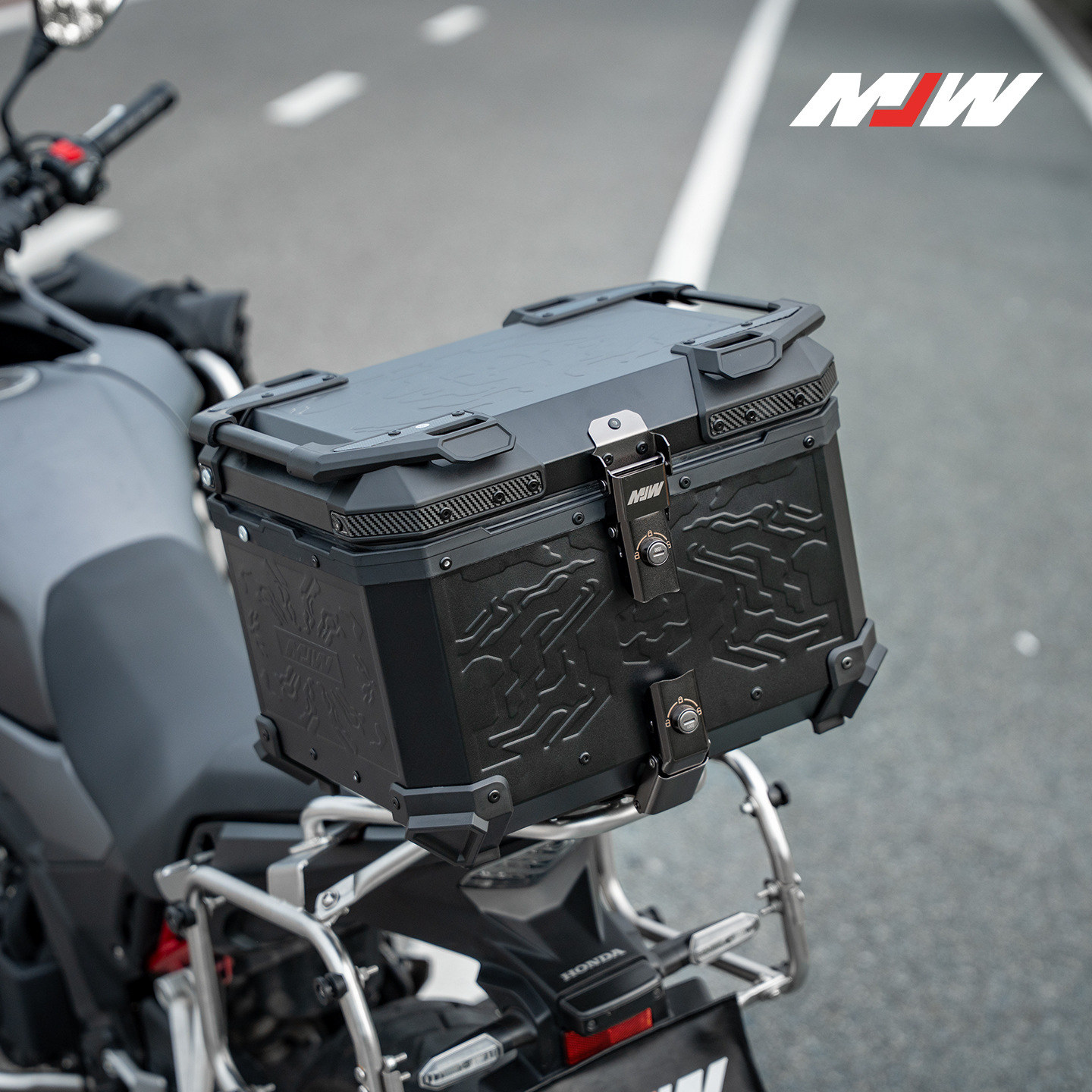 45Lmjw Beast Four-Sided Embossed Motorcycle Quick-Release Aluminum Alloy Embossed Tail Box for Scooter and Electric Vehicle
