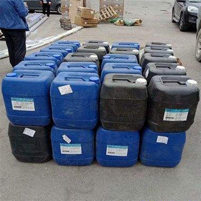 中晟矿用液体硅酸钠矿消防泡花碱 高倍数泡沫剂水玻璃添加剂固体