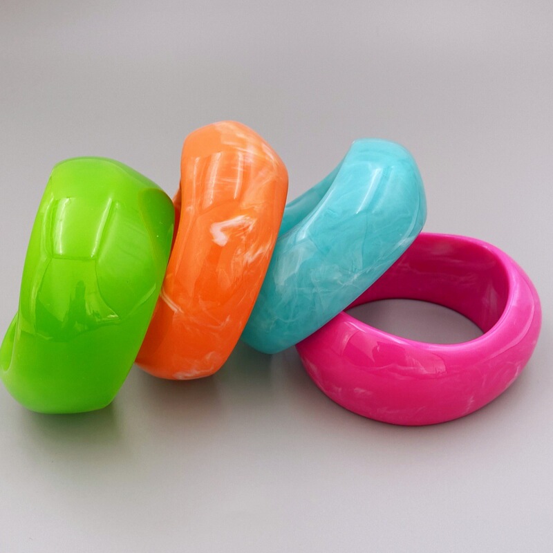 Summer jelly color dynamic acrylic bracelet round resin European and American large multi-color exaggerated bracelet jewelry