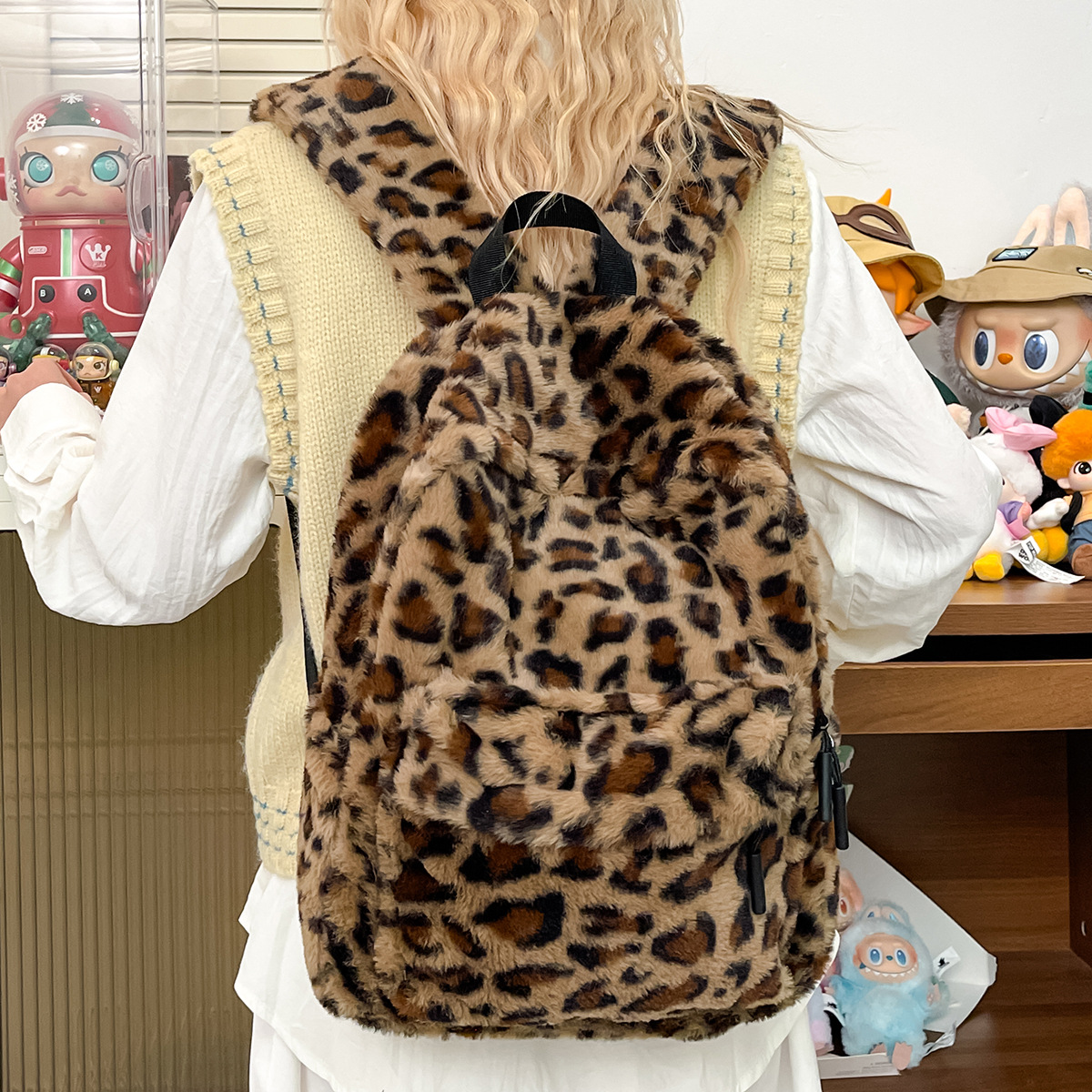 Qadınlar üçün böyük həcmli leopard çapı bel çantası
