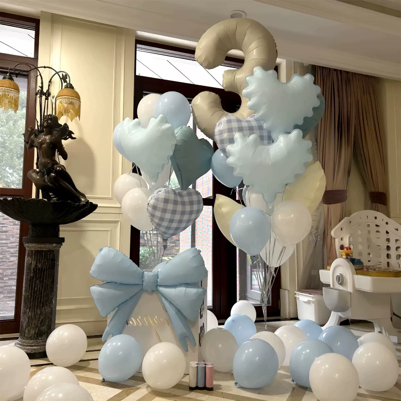 跨境新款方格波浪爱心铝膜气球儿童生日派对装饰布置拍照道具批发