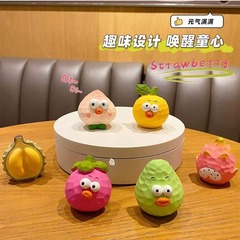 クリエイティブな木彫りスタイルの果物と野菜シリーズのキーホルダー漫画面白いバナナスイカネギデスクトップ装飾品バッグペンダント