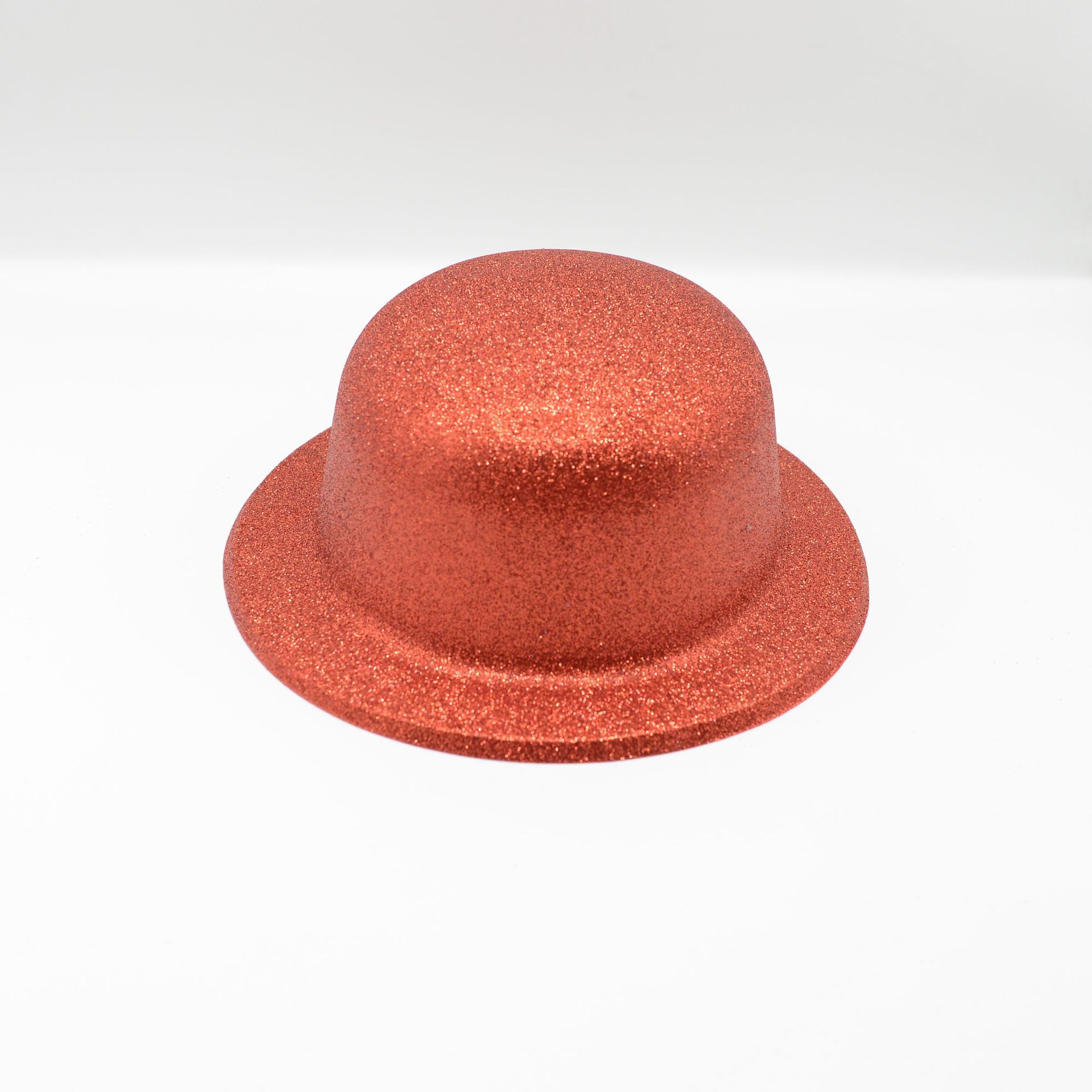 Ventas transfronterizas de festividades, sombreros de fiesta, rendimiento, props, sombreros de plástico, sombreros de tela, fábrica de venta directa, desfile PV