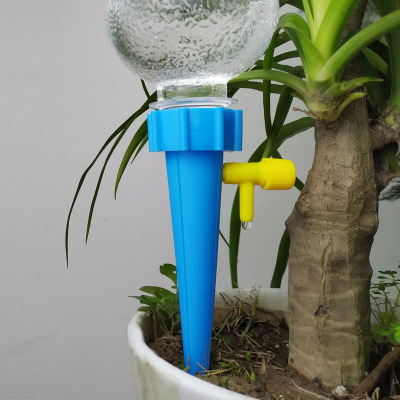 跨境供应自动浇花器懒人滴水渗水器可调节出差旅行植物浇水浇花器