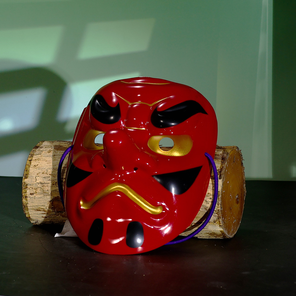 Fiesta de Halloween Horror Japón Rojo y Blanco Fantasmas El primer barco Si la máscara puede llegar a la mitad de la mano rápida Tengu Tang Monje Samurai