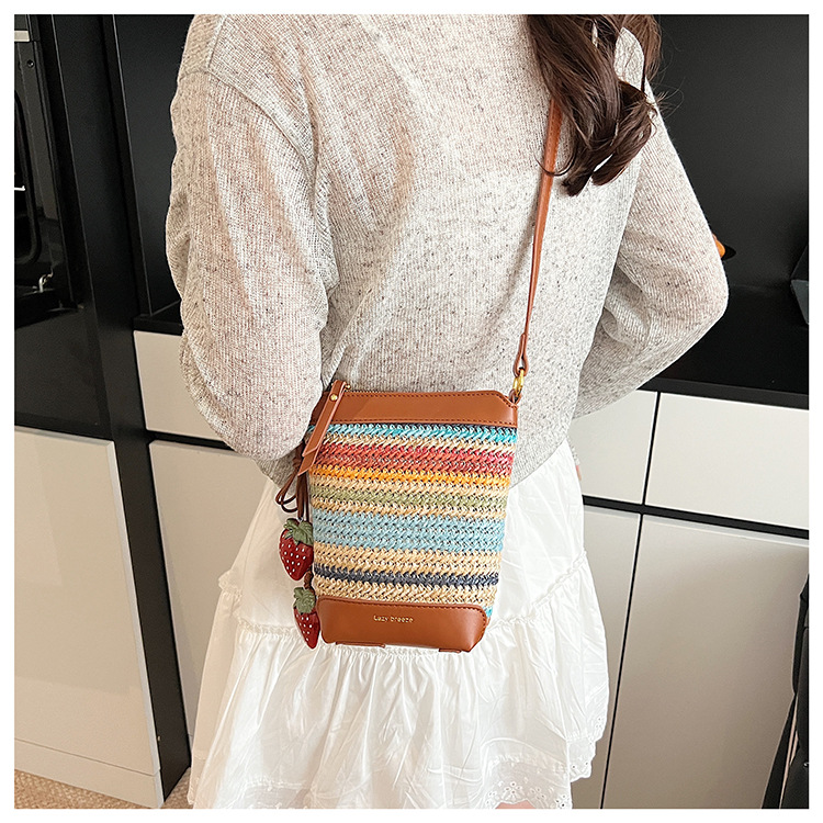 In the summer of 2025, there are new fashionable and fresh woven handbags, bucket bags, shoulder bags, underarm bags and women's bags undefined