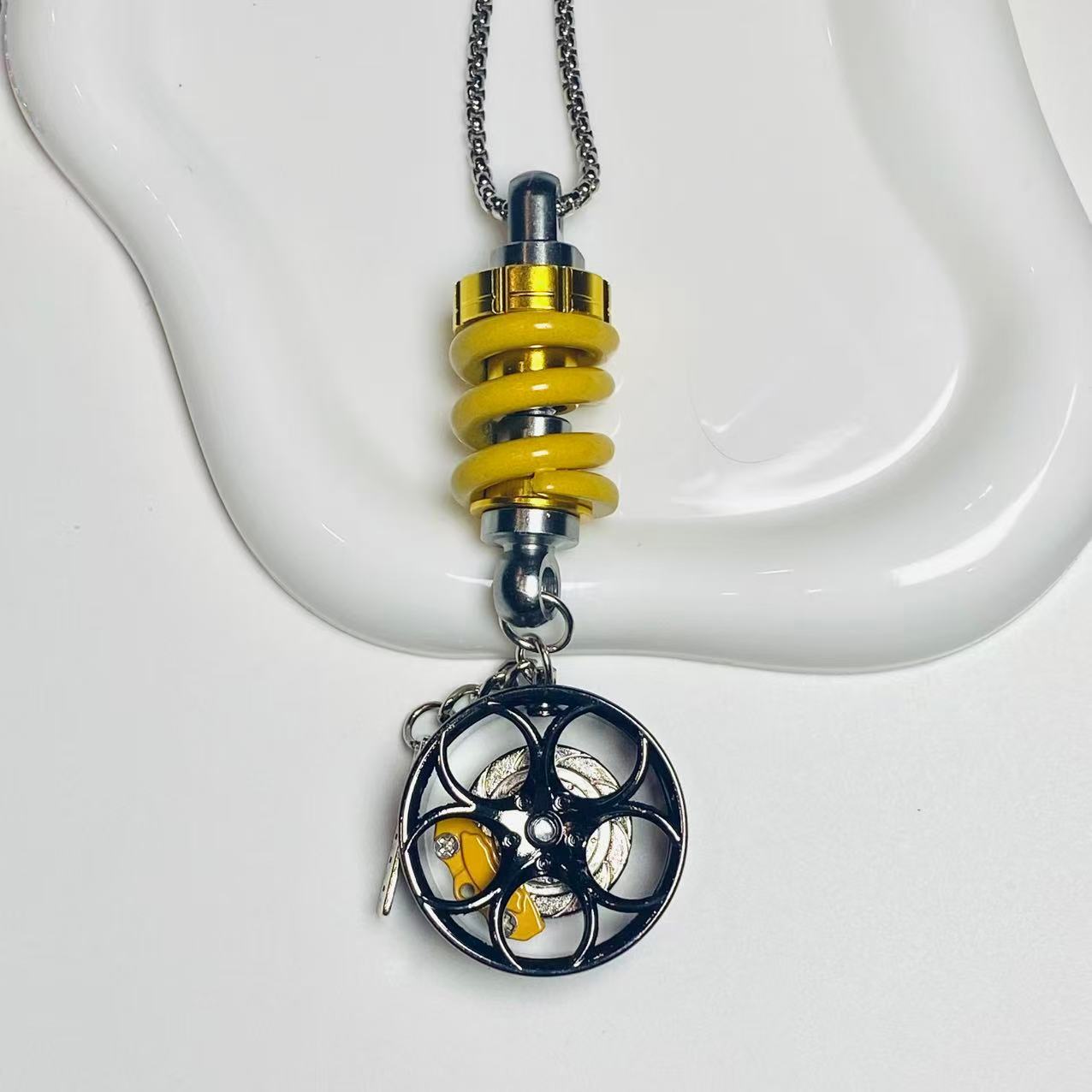 Cross-Border New Car Pendants, Car Interior Accessories, Trendy Metal Modified Wheels, Car Pendants, Rearview Mirror Pendants