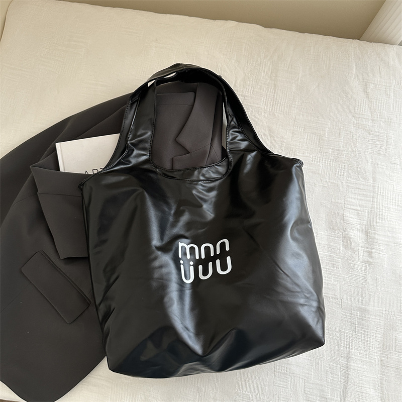 Bolsas de moda casuales de gran capacidad para mujeres 2025, nuevas bolsas de hombro de viaje de moda, bolsas de clase para estudiantes universitarios, bolsas especiales