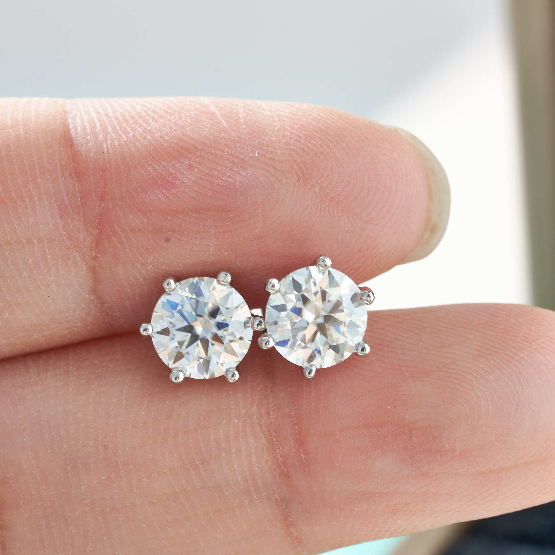 Rosa 1 quilate 6.5mm redondo 100 cara cortada moissanite orejas de plata esterlina S925 con certificado GRA