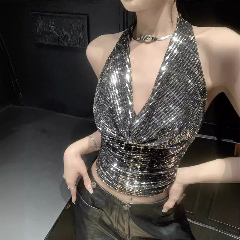 Cross-border factory Europe and the United States with small vest women sequins hanging neck short backless top outside wear slim trembles Taobao Cross-border factory Europe and the United States with small vest women sequins hanging neck short backless top outside wear slim trembles Taobao