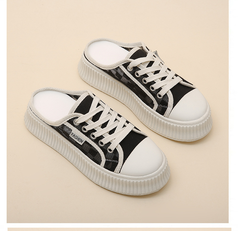 Τα γυναικεία εξωτερικά ενδύματα με διχτυωτές μύτες και μισές παντόφλες είναι μοντέρνα το καλοκαίρι του 2023, νέες χοντρές σόλες, χωρίς τακούνι και λευκά παπούτσια για τεμπέληδες_voghion.com