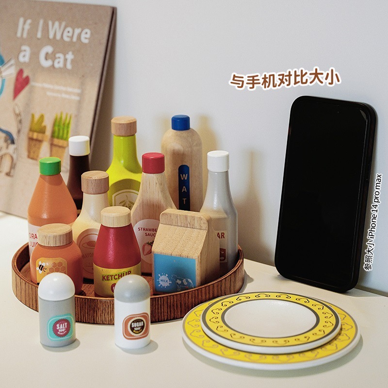 Botella de condimento de juego, juguetes, accesorios de cocina, platos de madera, juegos de niños, botellas de bebidas, botellas de leche con salsa