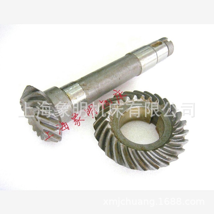 齐齐哈尔第二机床厂X61W铣床离合器星形体齿轮摩擦片皮带轮偏心轴