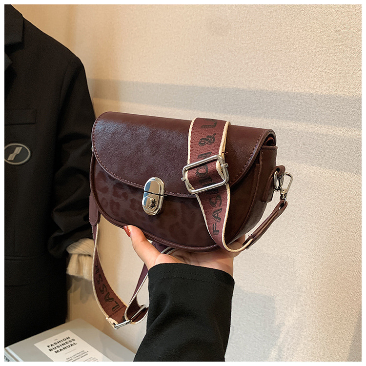 Niche Premium Feeling Crossbody Leopard Satteltasche Damen Neue Retro Mode Schultertasche_voghion.com