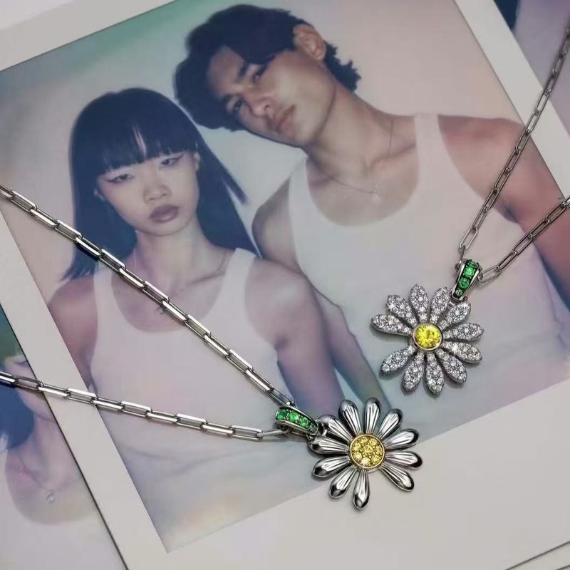 GD 同じスタイルのキム・ジヨンデイジーネックレスライト高級ニッチハイエンドイン絶妙な気質多用途鎖骨チェーン女性スーパーフェアリー|undefined