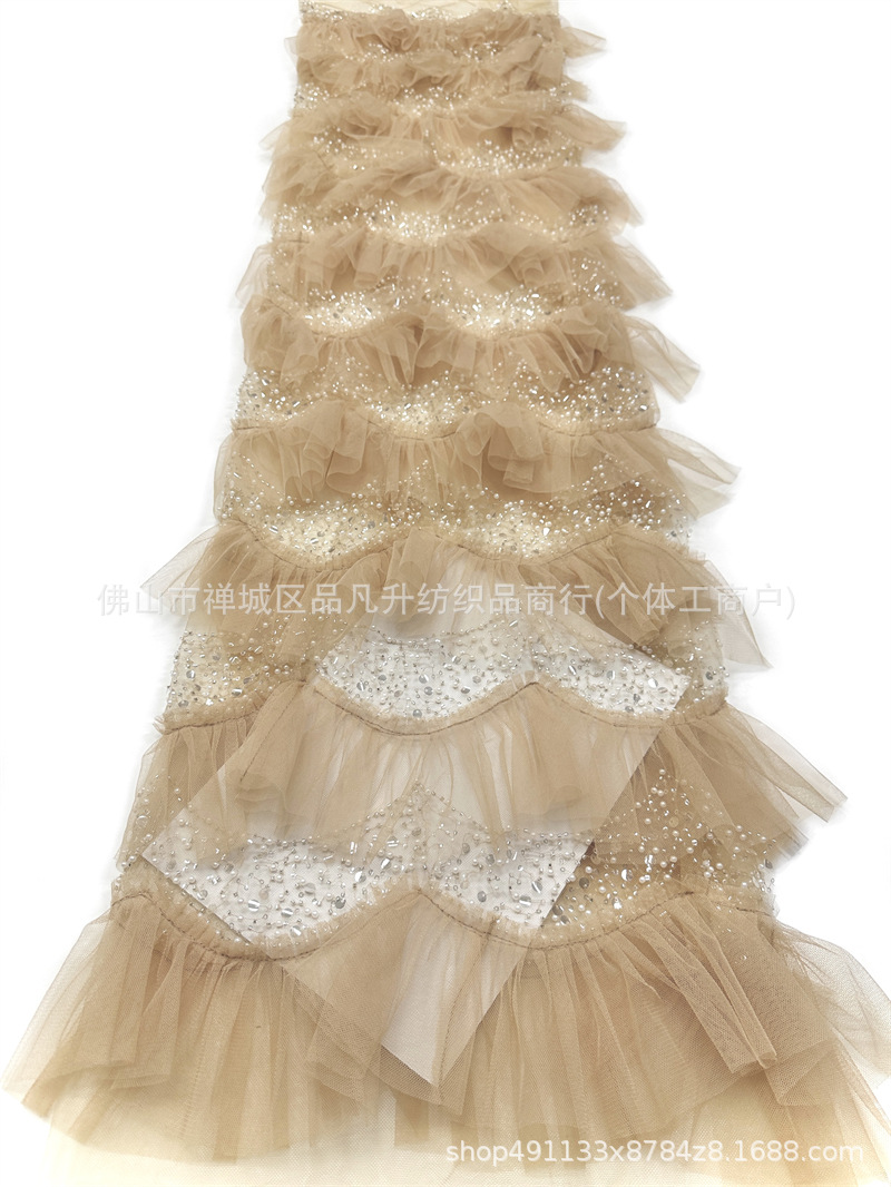 Falda de pastel laminada hecha a mano hilo de malla de perlas ligero lujoso vestido de aire de hadas de estilo de moda alta tela de vestido