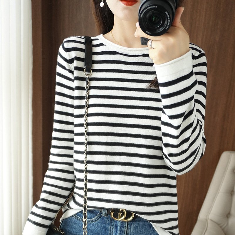 Cross-Border Autumn and Winter New Women's Color-Block Striped Rolled-Edge Crew Neck Cotton Sweater Knitwear Simple Slim-Fit Age-Reducing Base Layer Cross-Border Autumn and Winter New Women's Color-Block Striped Rolled-Edge Crew Neck Cotton Sweater Knitwear Simple Slim-Fit Age-Reducing Base Layer