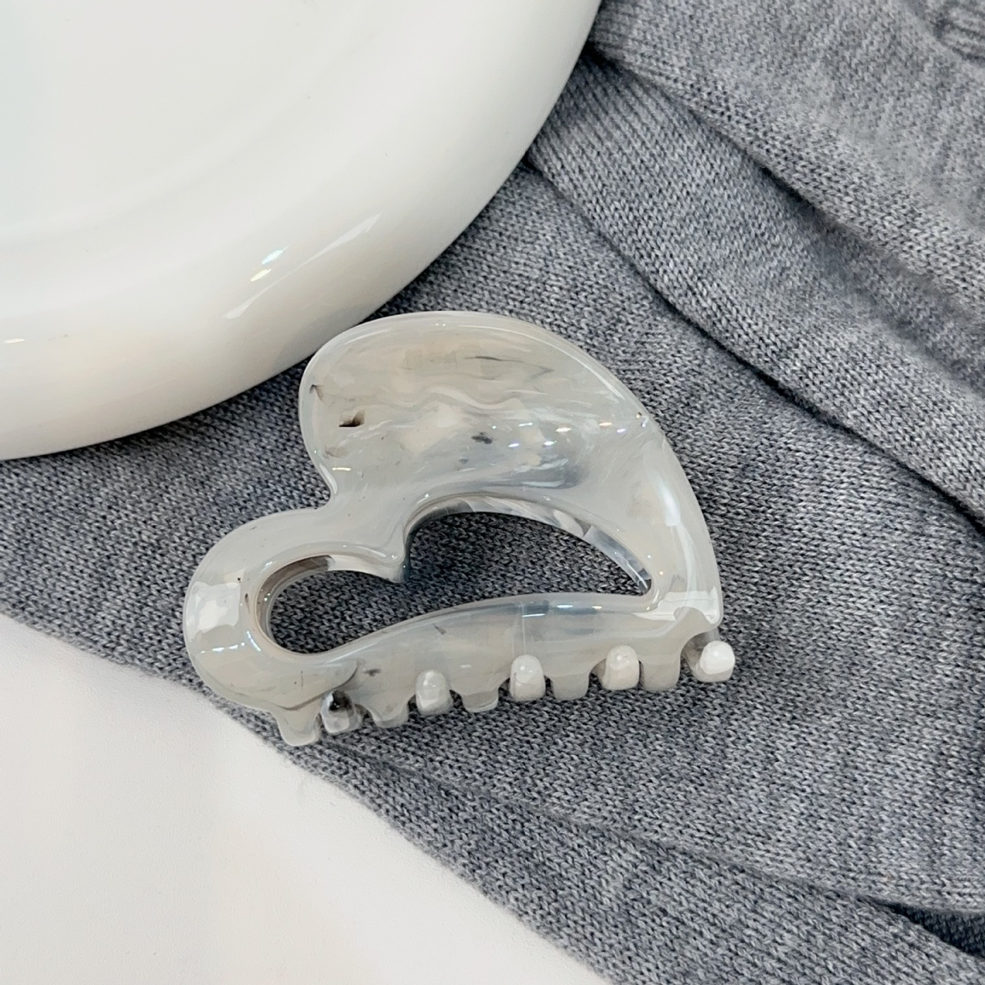 Nuovo fermaglio per capelli cinese nero grigio di piccole dimensioni, semplice, versatile, con frangia laterale, pratico accessorio per capelli_voghion.com