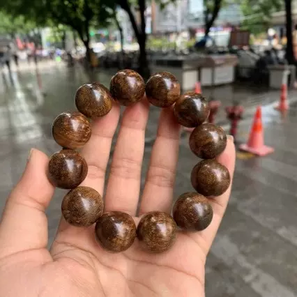 正宗巴布亚贡木高油多香味浓厚2.0佛珠手串实体直播供货