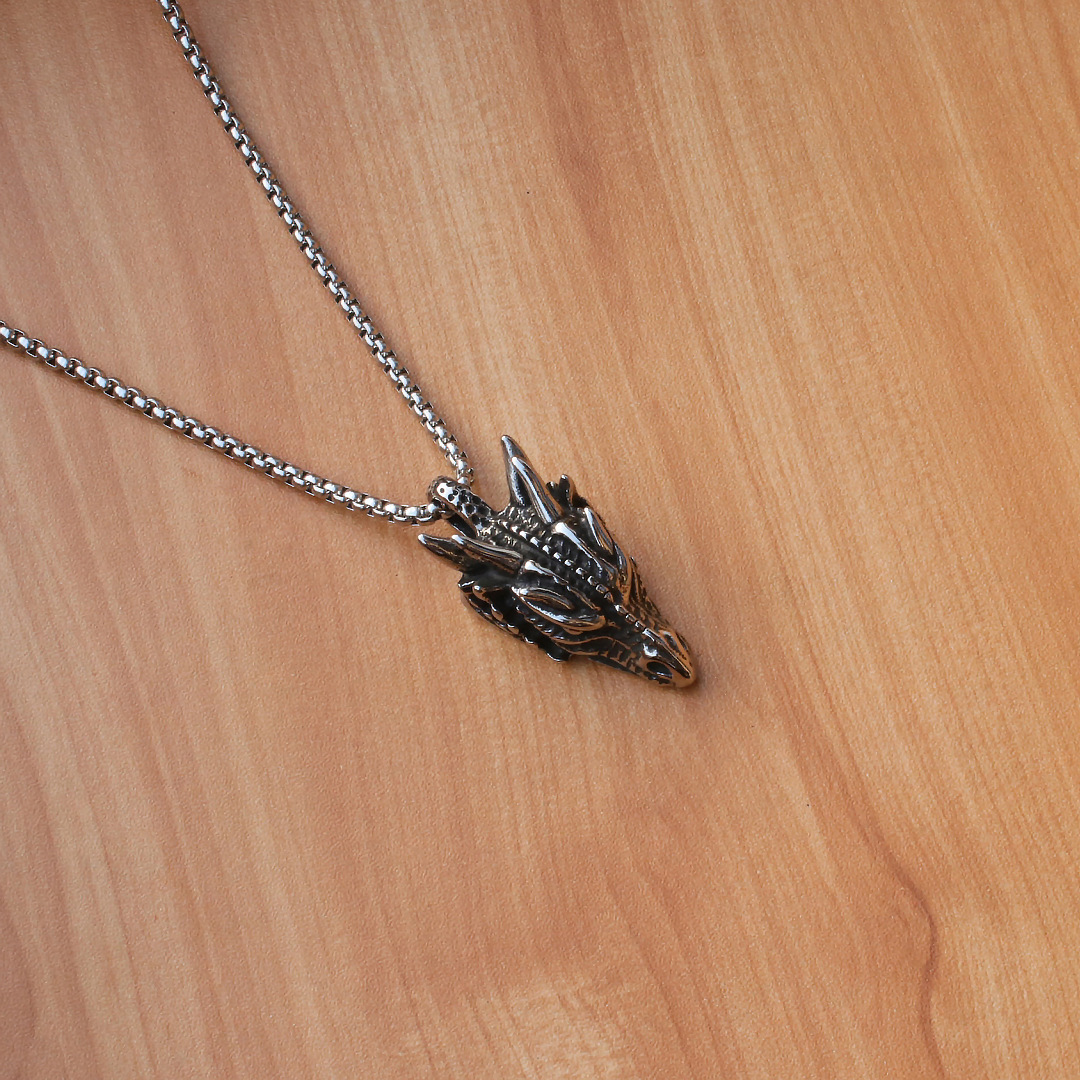 Collana personalizzata testa di animale punk da uomo_voghion.com