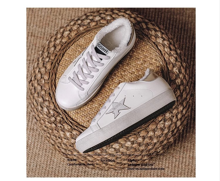 Zapatillas de deporte blancas pequeñas retro Harajuku multi-fósforo calle tiro estrella estudiante talla grande 44 pareja familia zapatos sucios exportación estilo caliente