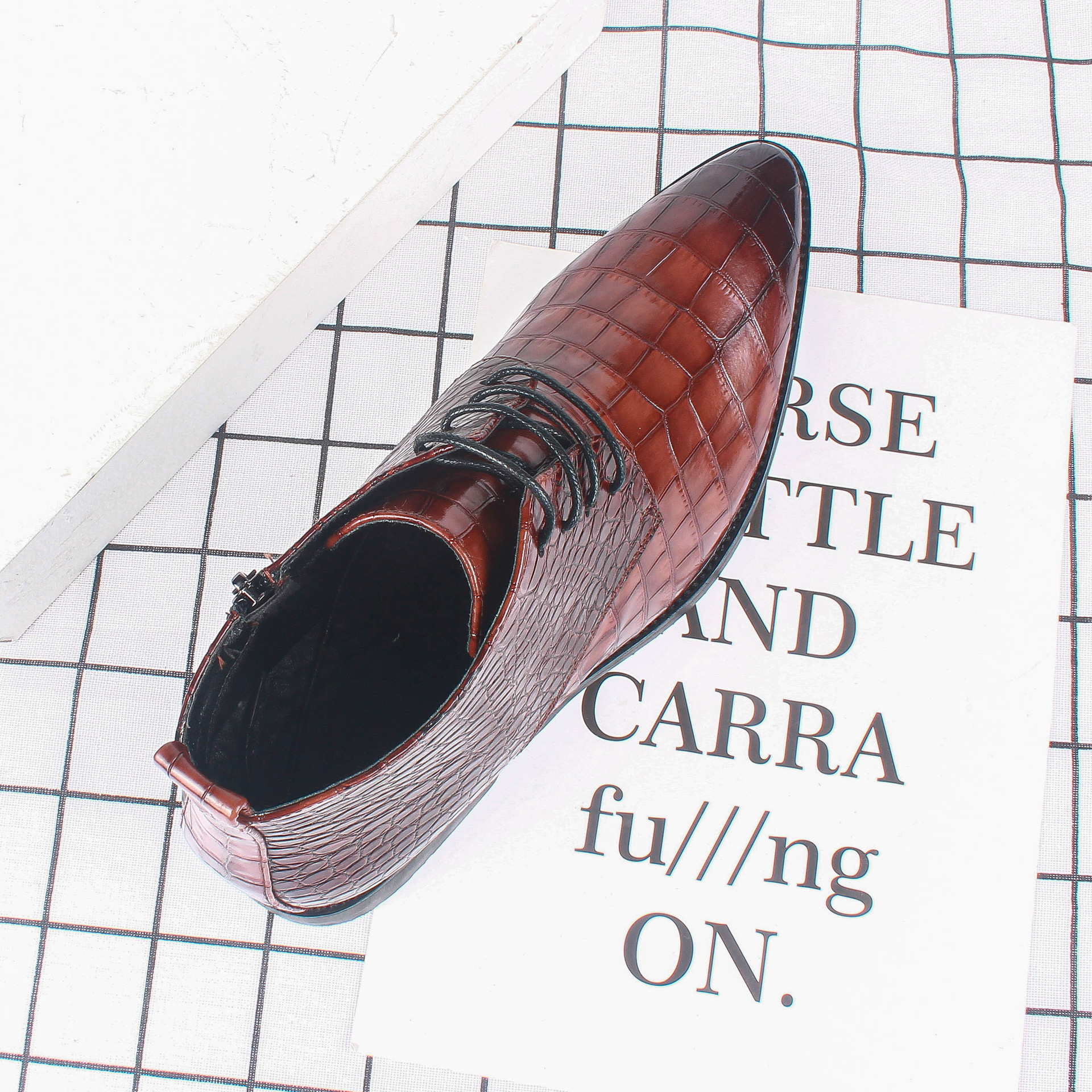 2021¿װѹаͷжƤѥ335