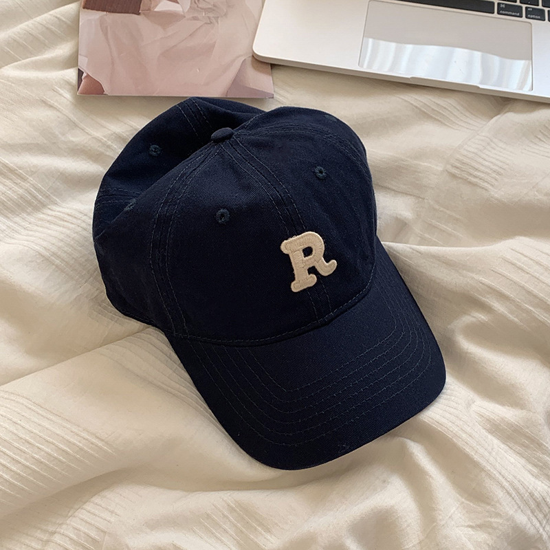 Gorra de béisbol estilo coreano circunferencia de la cabeza grande cara-mirando pequeño sombrero hombres y mujeres pareja moda todo partido letra R gorra al por mayor