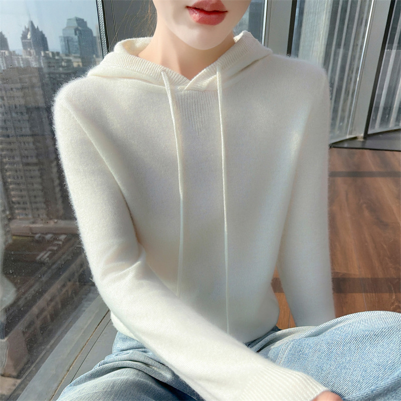 New autumn and winter cashmere sweater, stylish hooded women's sweater, can be worn as an inner layer or outer layer, wool knit base layer, thickened hooded sweater New autumn and winter cashmere sweater, stylish hooded women's sweater, can be worn as an inner layer or outer layer, wool knit base layer, thickened hooded sweater