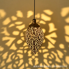 跨境户外LED 太阳能镂空灯投影灯防水太阳能水滴橄榄球吊灯景观灯