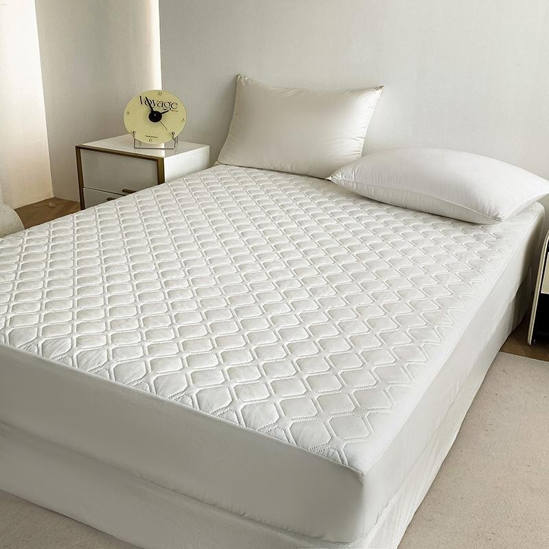 Waterproof Quilted Mattress Protector Fully Enclosed Bed Cover_voghion.com