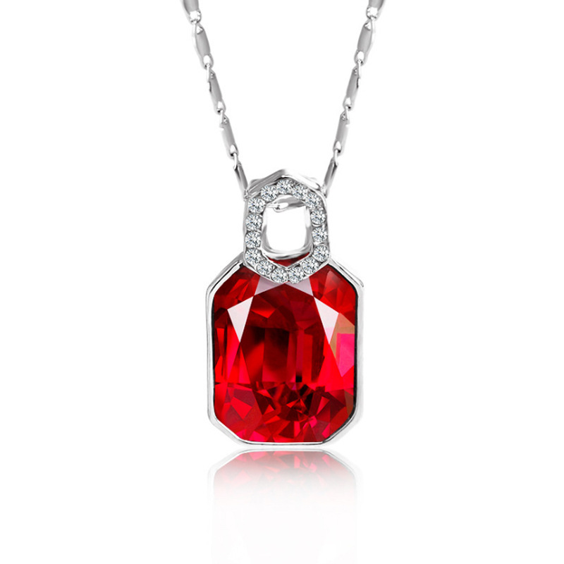 New Simple Diamond Geometric Square Pendant Necklace with Japanese and Korean Advanced Crystal Long Sweater Chain_voghion.com