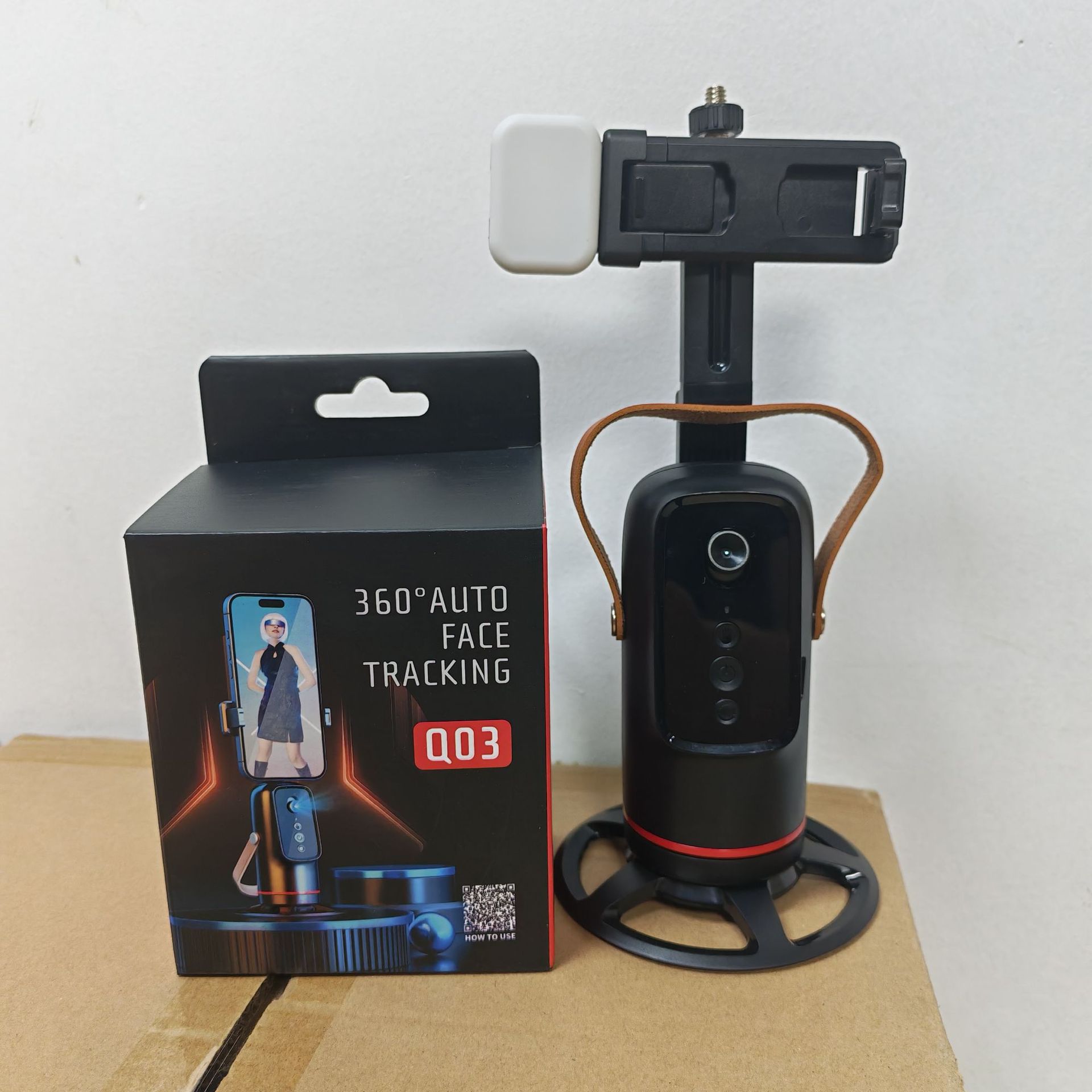 Estabilizador Gimbal con Seguimiento AI Q03 360 Grados de ABS con Control Remoto para Transmisión en Vivo image 8