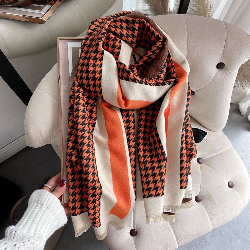 カシミヤのマフラーの女性のファッション的なエアコンの部屋のショールの千鳥の格のジャカードの優雅な長いタオルの短いフリンジの装飾のマフラーをまねます。|undefined
