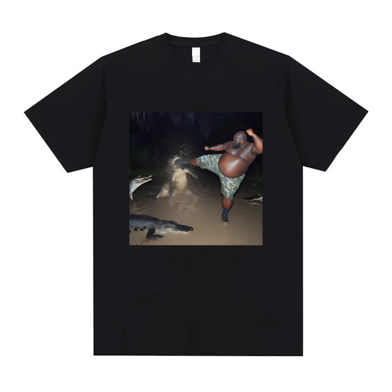 Men's Crocodile Kick in the Swamp Funny Print T-Shirt Men's Casual Cotton Retro Short Sleeve Oversized T-Shirt Streetwear