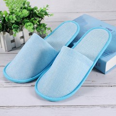 Disposable hemp slippers for hotels, inns, guesthouses, travel, beauty salons, home use, and hospitality. Half pack or full pack available, can be wholesaled.