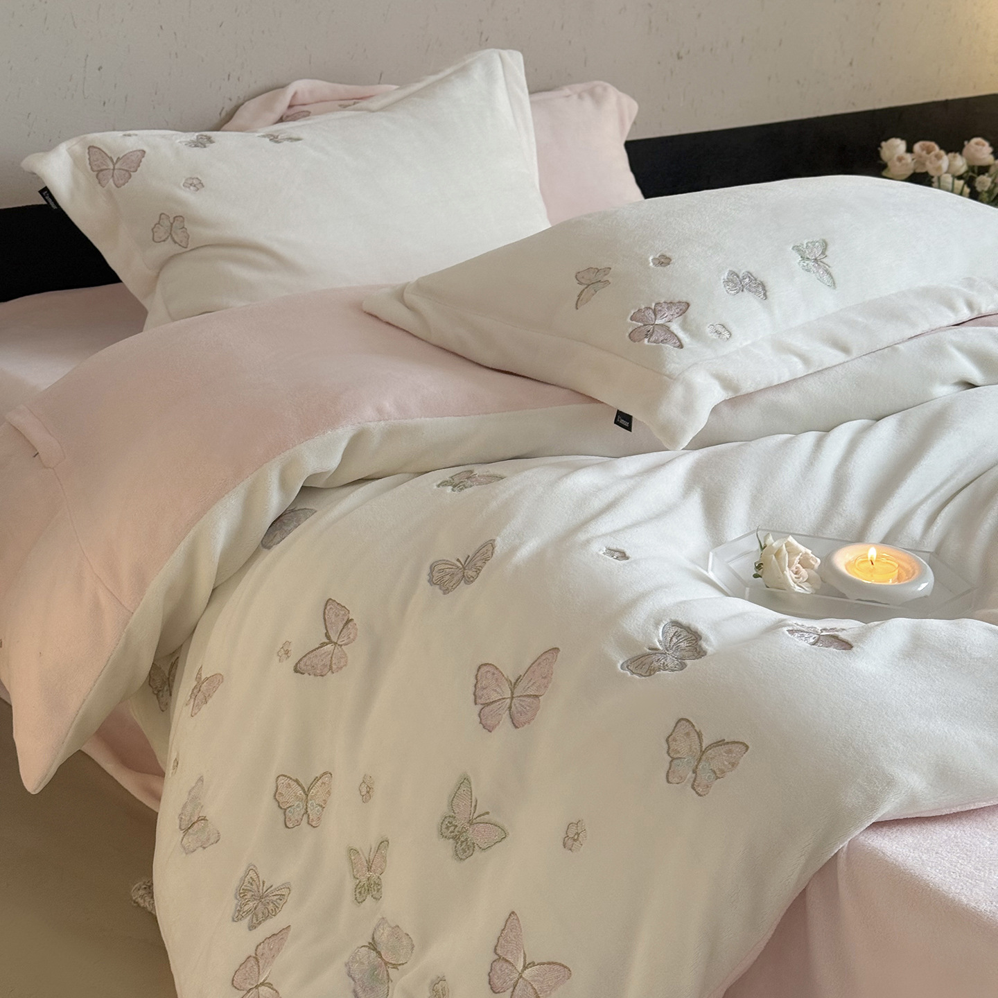 Butterfly Embroidery Milk Velvet Autumn and Winter High Weight Milk Velvet Precision Embroidery Series Four-Piece Set Gentle Light Dream Series