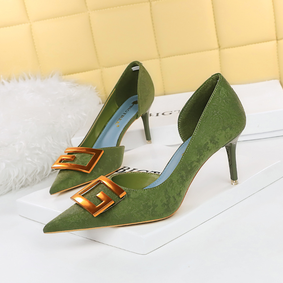 6168-A2 European And American Style Fashion Slimming Thin High Heel Shallow Mouth Side Hollow Metal Buckle Decorated_vogvips.com