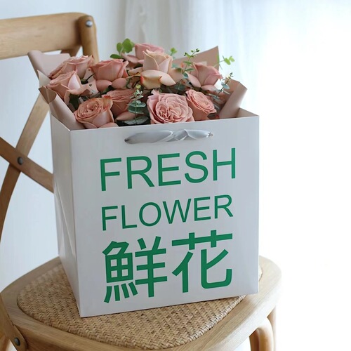 Valentine's Day beer bouquet gift gift bag hug bag floral packaging handbag flower gift box bouquet flower box