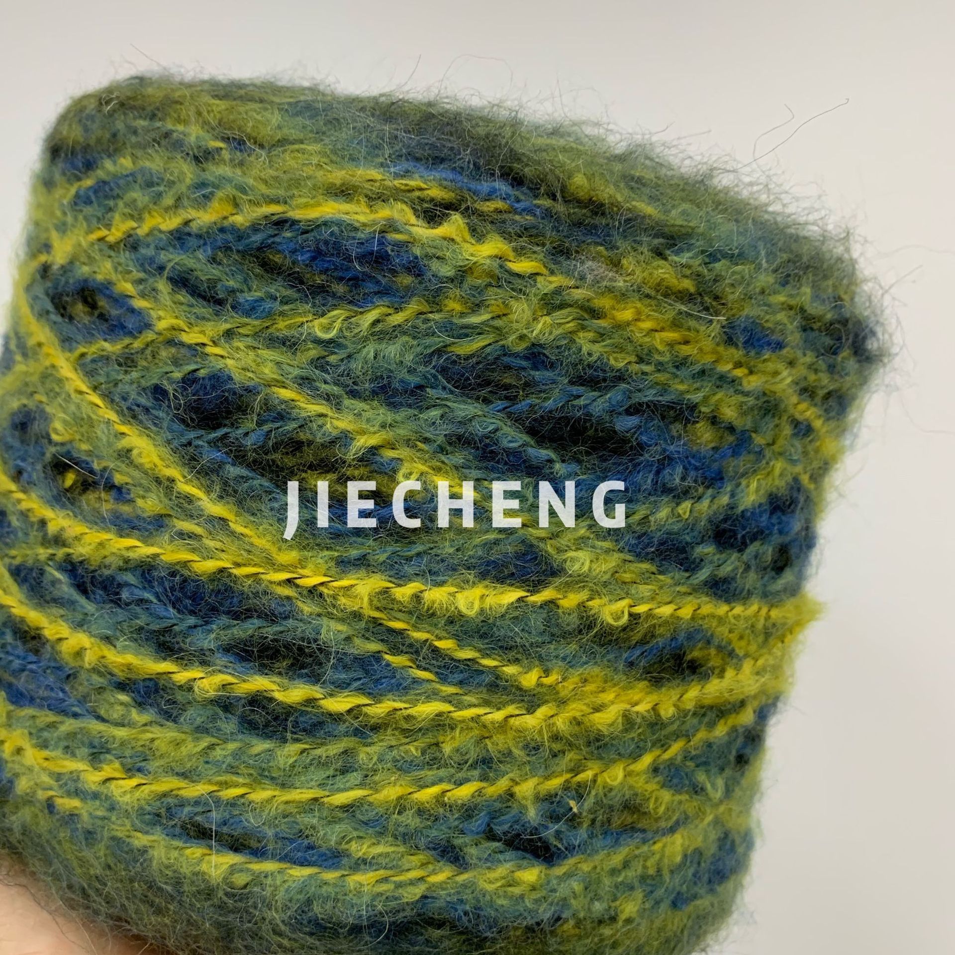 Woolen knitted sweater, gradient